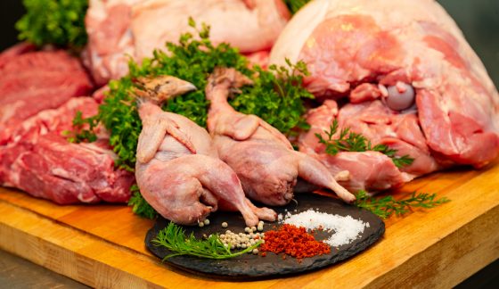 Restaurant l'Ecrin des saveurs en cuisine avec thierry les viandes